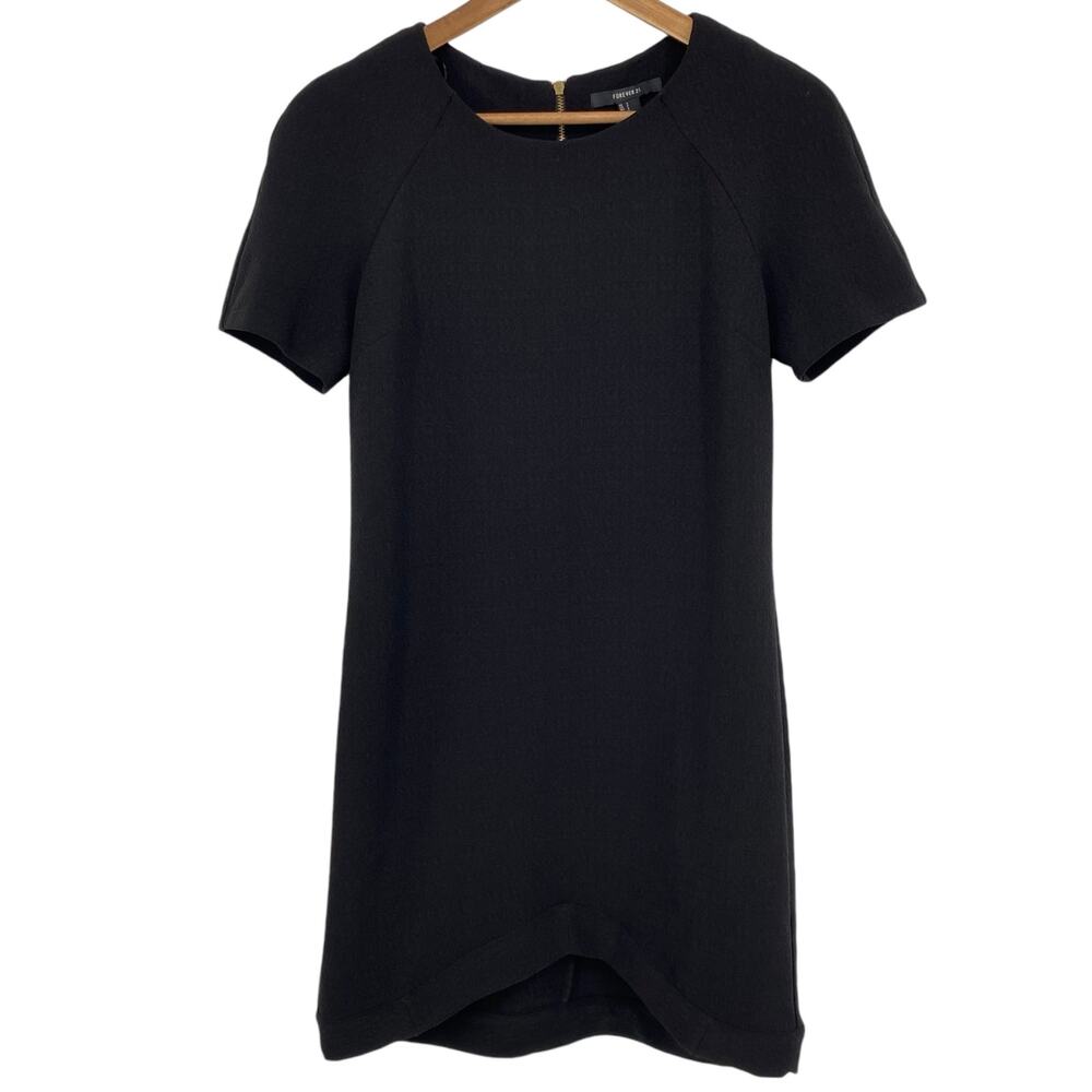 FOREVER 21 Black Textured Short Sleeve Mini Dress Size Small Relaxed Fit Chic